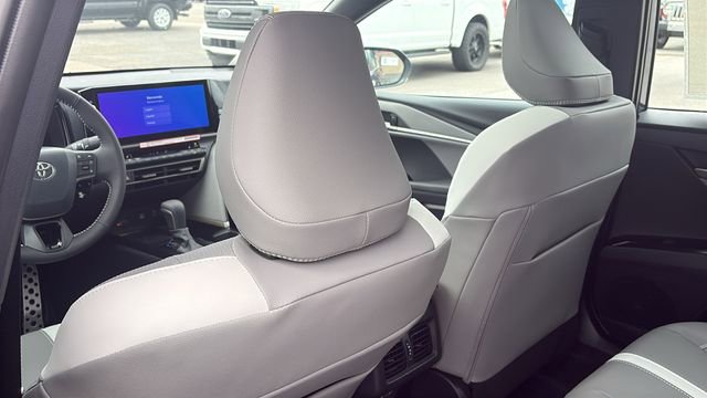 New 2026 Toyota Camry SE image 25