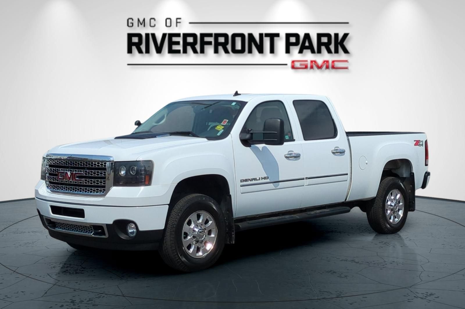 Used 2014 GMC Sierra 2500 Denali AWD/4WD image 7