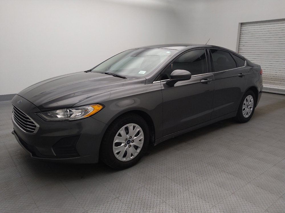 Used 2019 Ford Fusion S FWD image 2