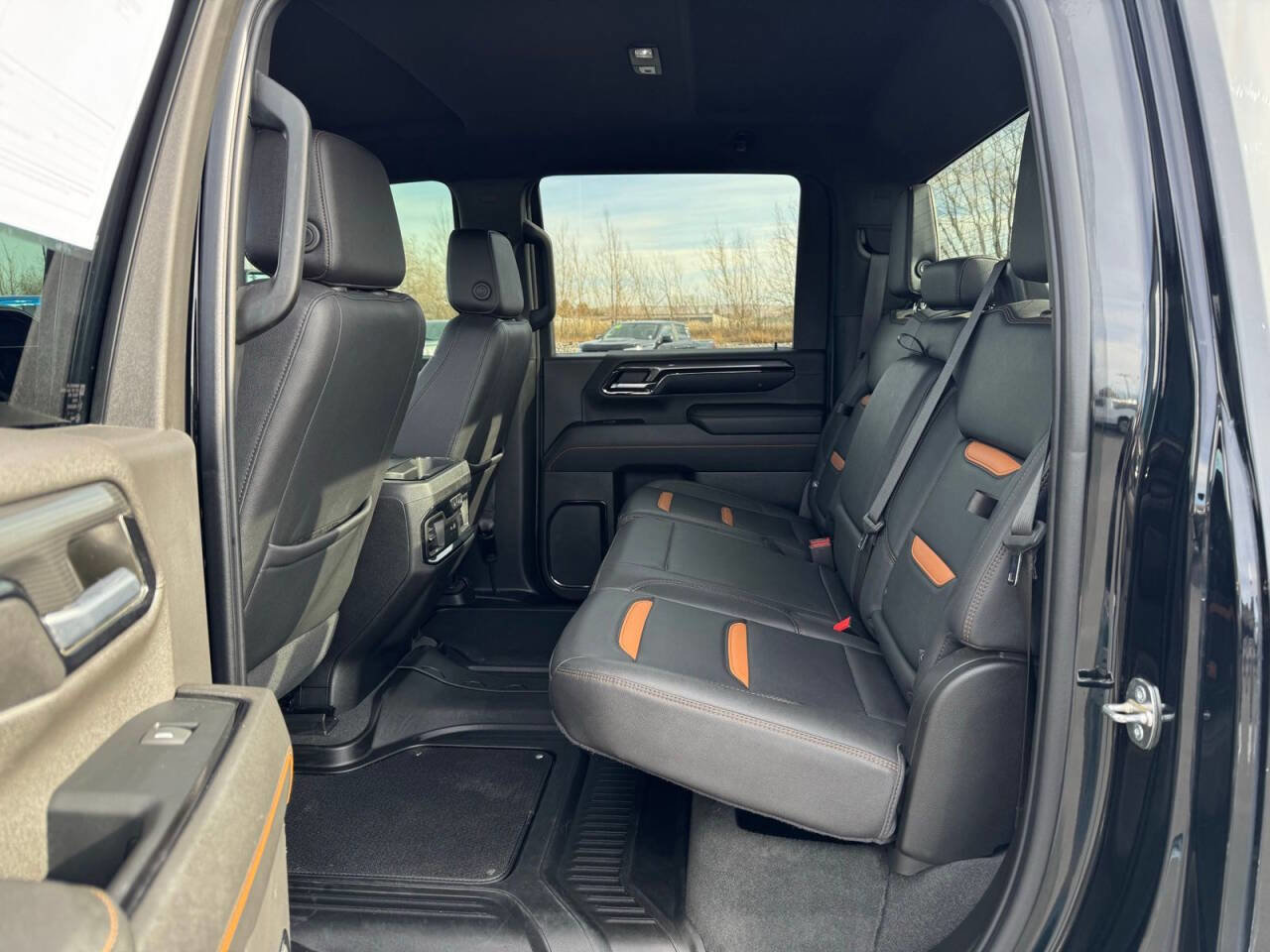 Used 2024 GMC Sierra 2500 AT4 AWD/4WD image 28