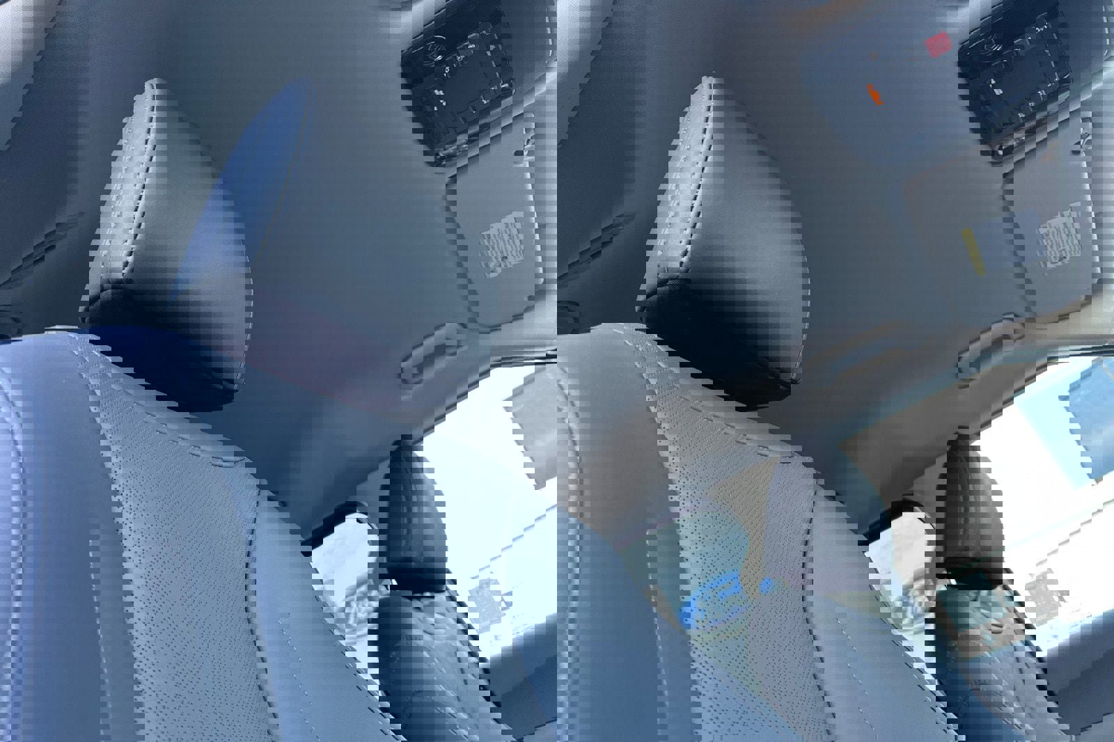 New 2026 Kia Carnival LXS image 18