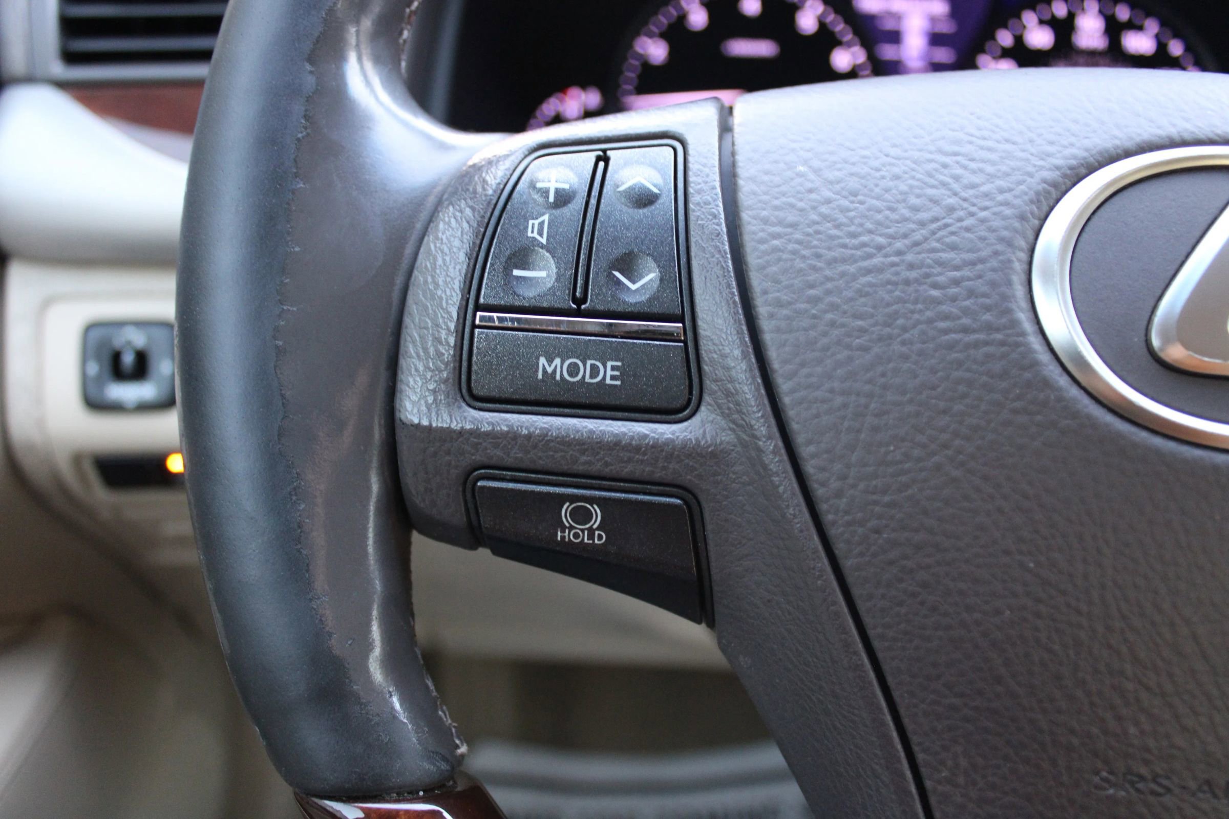 Used 2013 Lexus LS 460 image 11