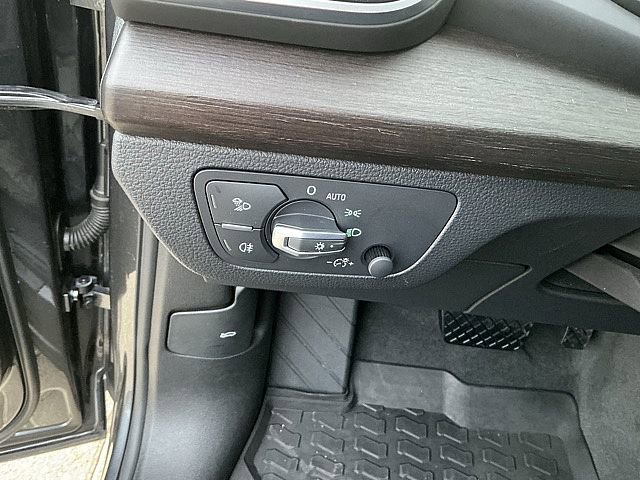 Used 2023 Audi Q5 e Premium Plus image 22