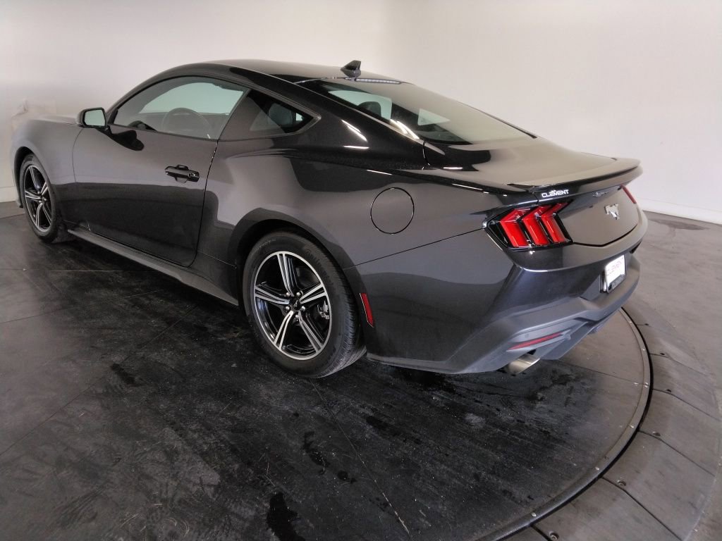 Used 2024 Ford Mustang Premium image 7