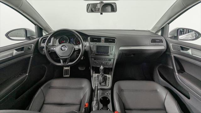 Used 2017 Volkswagen Golf Alltrack S image 27