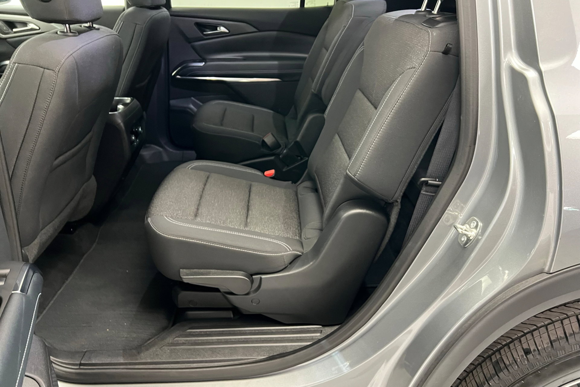 Certified 2025 Chevrolet Traverse LT image 22