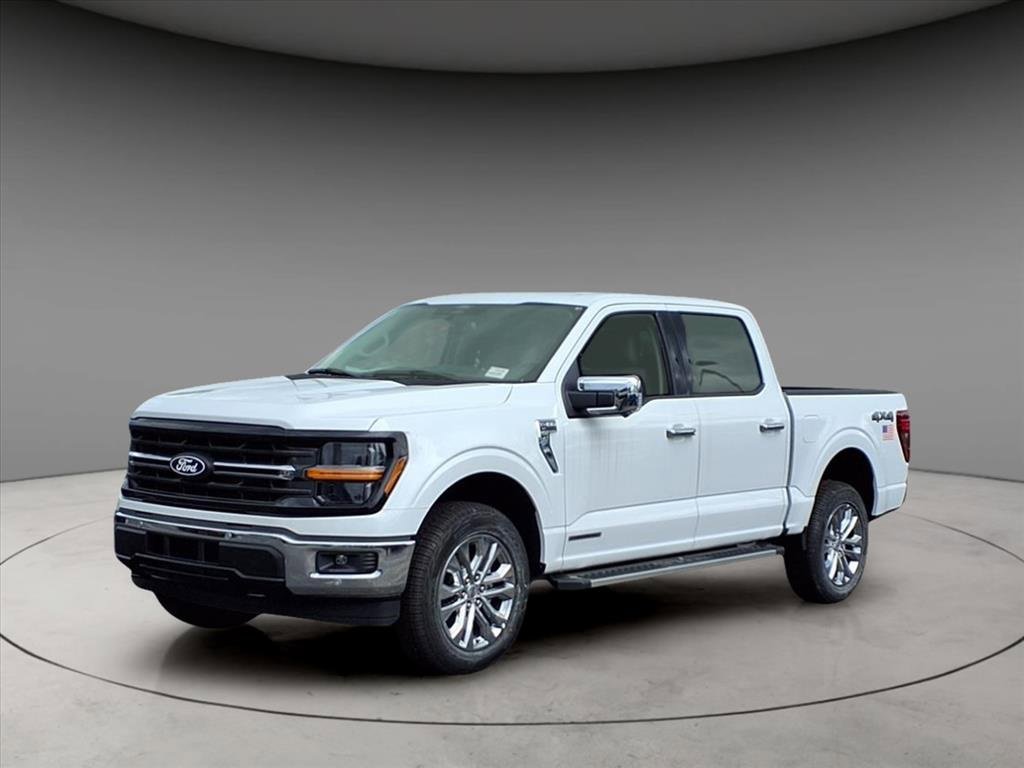 New 2025 Ford F150 XLT w/ Equipment Group 302A MID