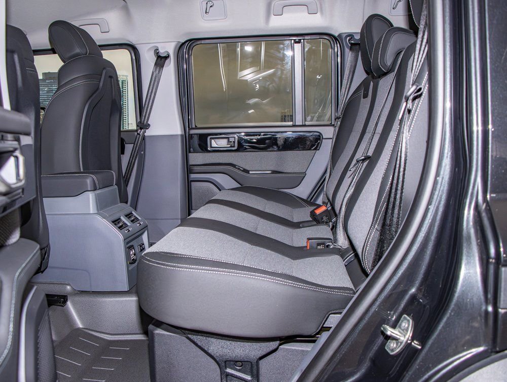 Used 2024 INEOS Grenadier AWD/4WD image 22
