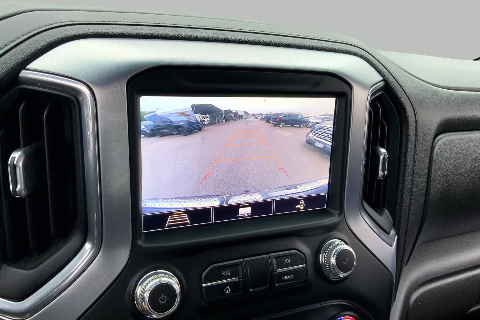 Used 2020 GMC Sierra 1500 SLT RWD image 26