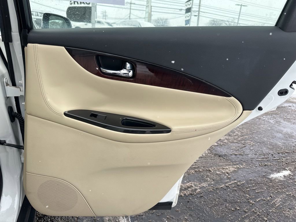 Used 2017 INFINITI QX50 AWD w/ Premium Plus Package image 27