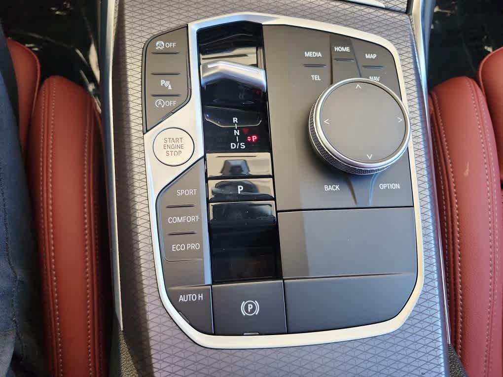 New 2026 BMW 330i Sedan w/ M Sport Package RWD image 19