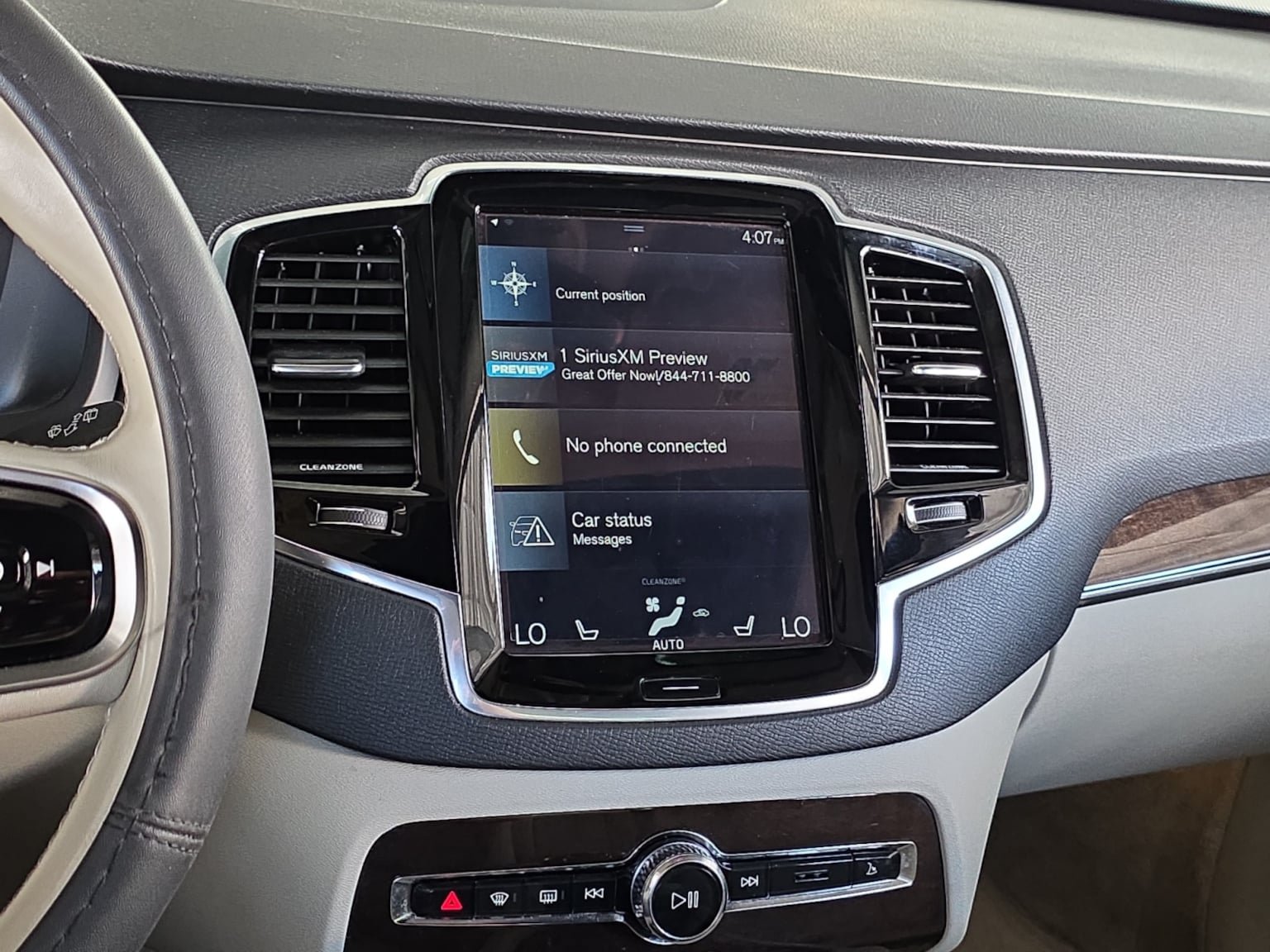 Used 2016 Volvo XC90 T6 Momentum AWD/4WD image 19