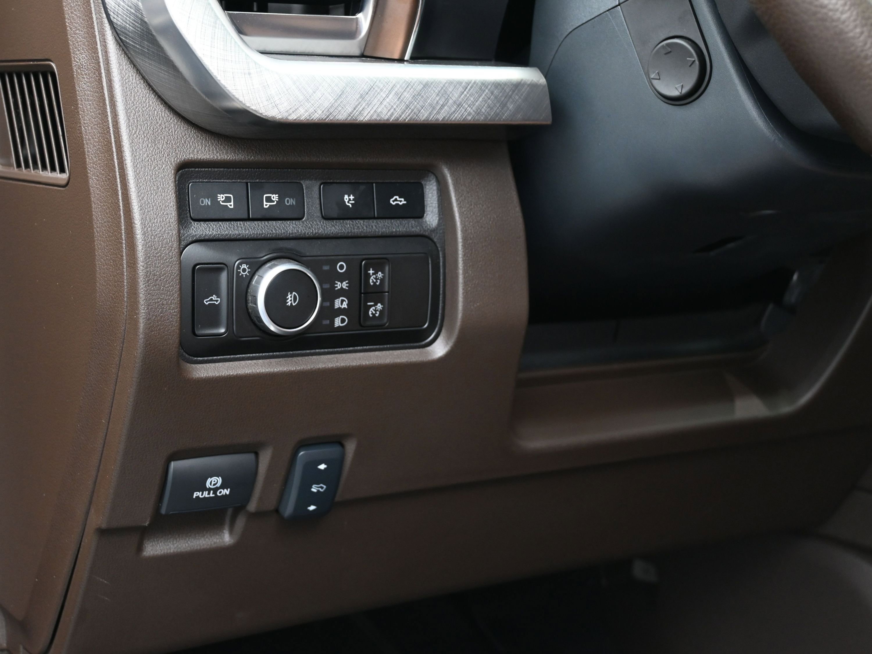 Used 2024 Ford F250 King Ranch w/ Chrome Package AWD/4WD image 22