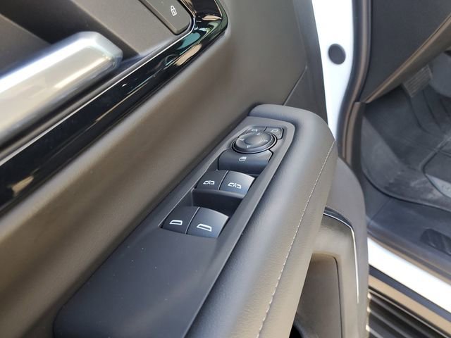 Used 2025 Chevrolet Tahoe LS RWD image 16