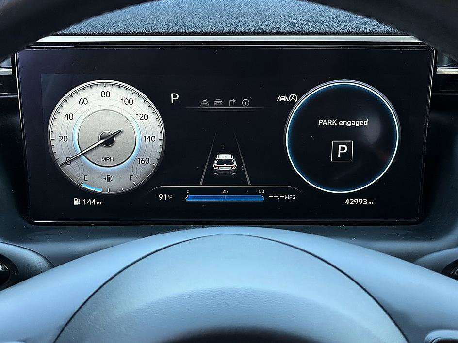 Certified 2023 Hyundai Tucson Limited AWD/4WD image 11