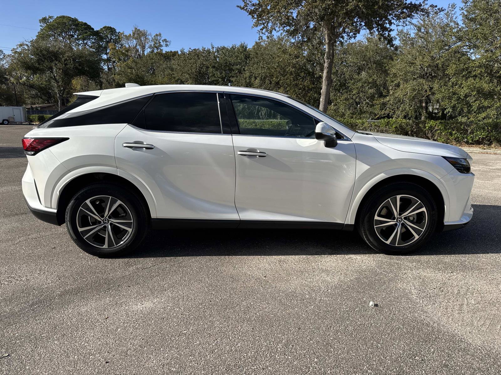 Certified 2025 Lexus RX 350 FWD image 2