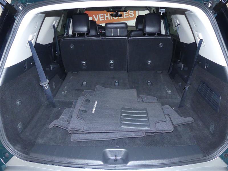 Used 2025 Nissan Pathfinder SL AWD/4WD image 35