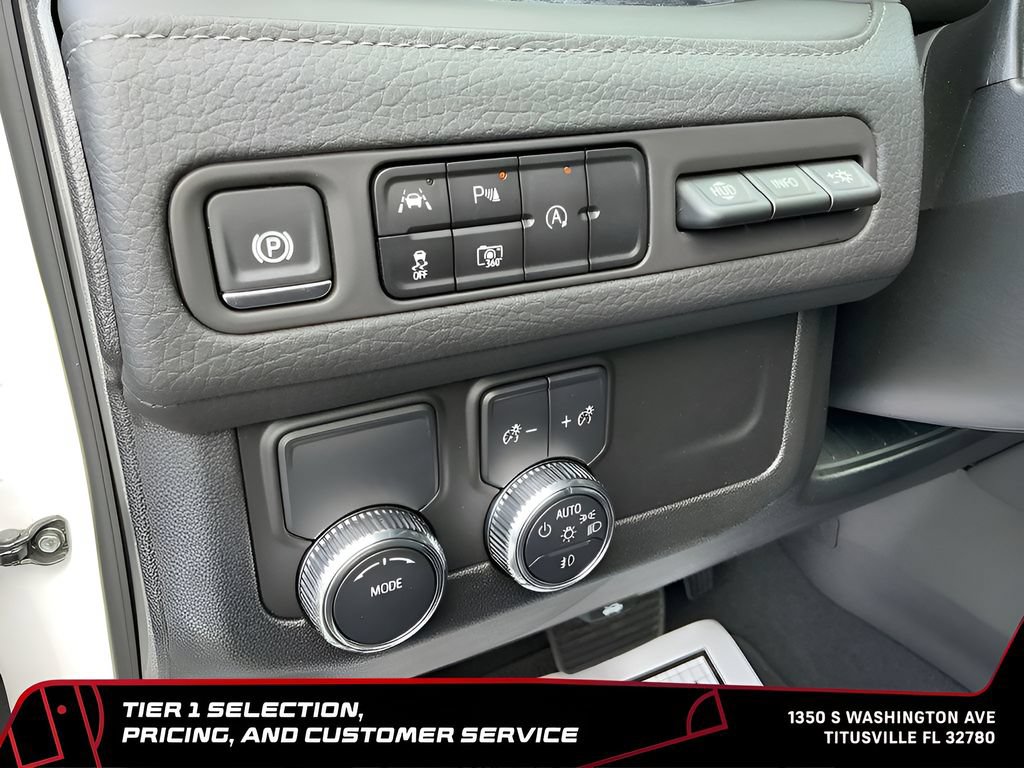 Used 2024 GMC Yukon XL Denali RWD image 14