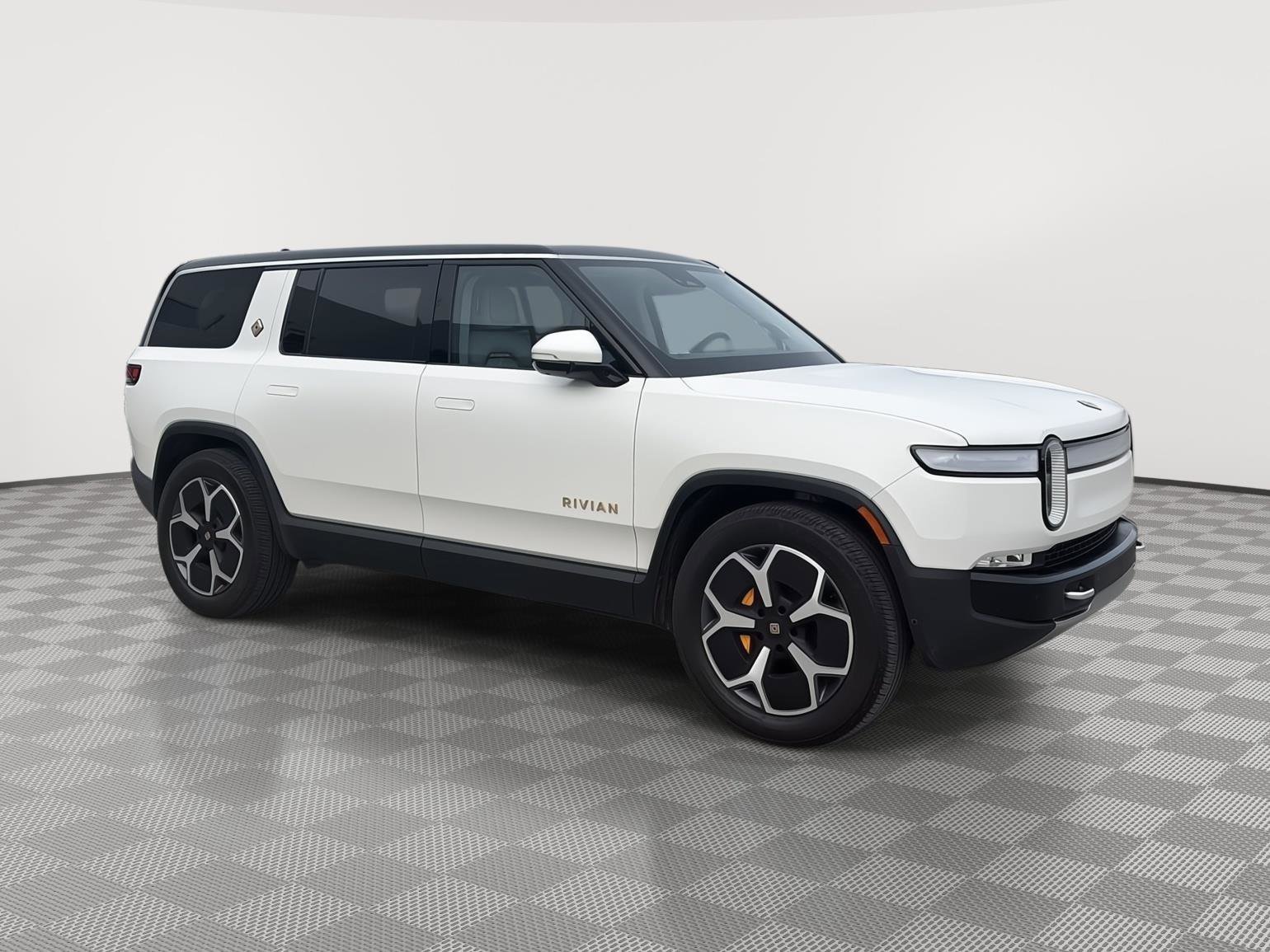Used 2024 Rivian R1S Adventure image 52