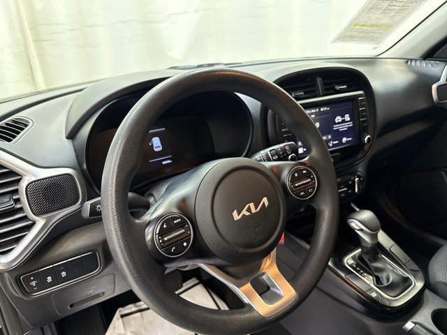 Certified 2023 Kia Soul LX FWD image 25