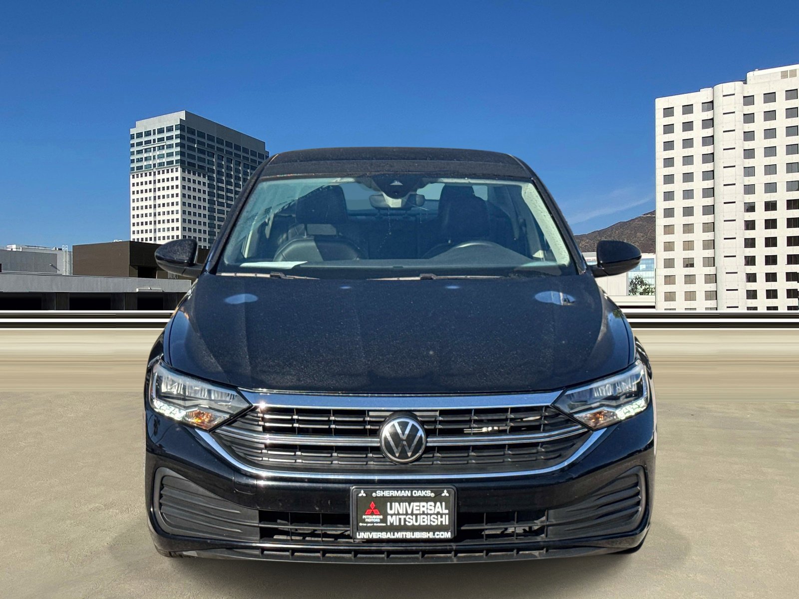 Used 2024 Volkswagen Jetta SE image 2