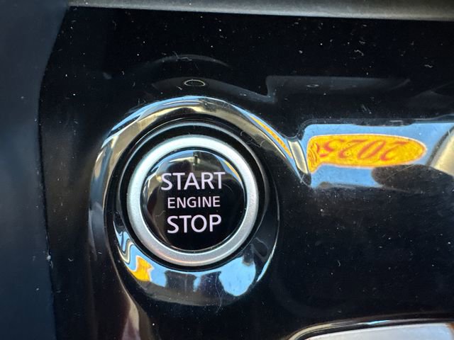 Used 2025 Nissan Versa SV image 26