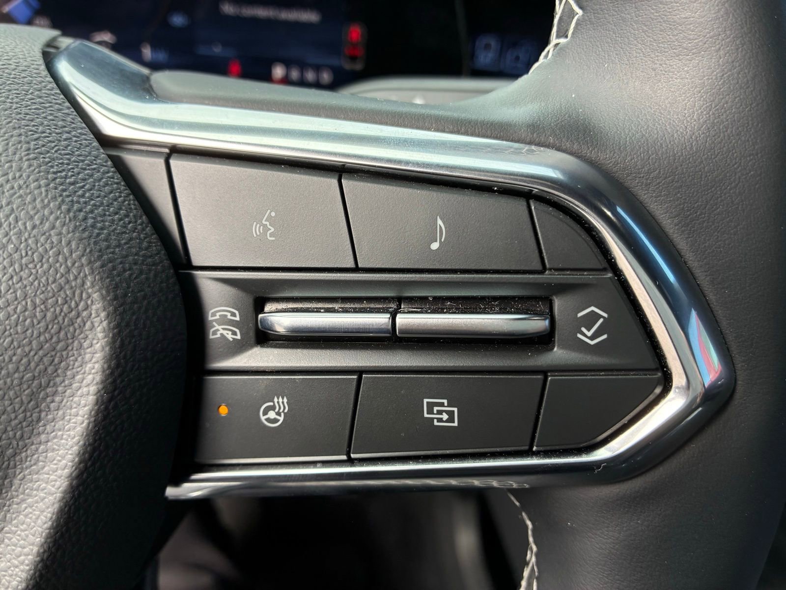 Used 2024 Chevrolet Equinox EV LT FWD image 10