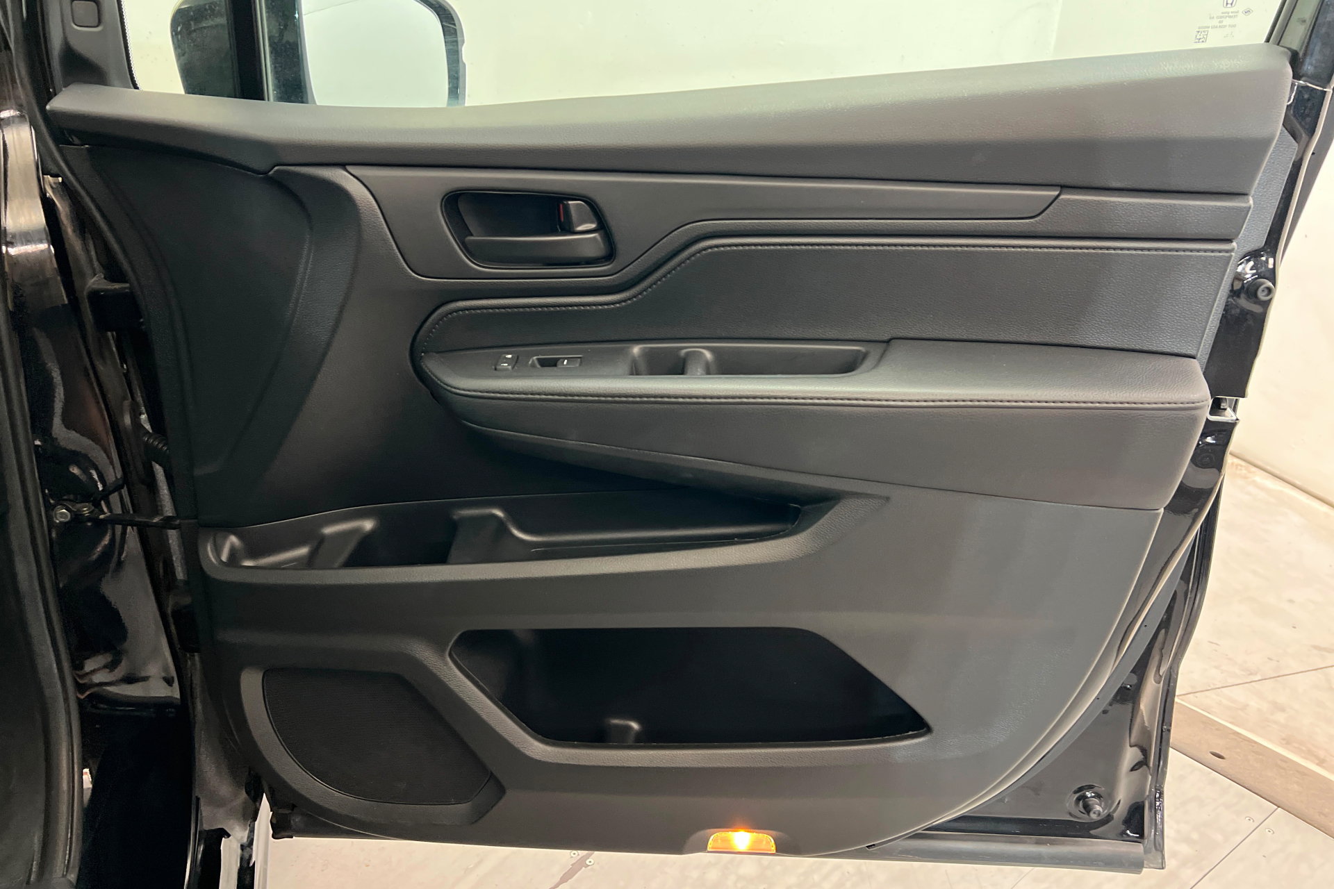 Used 2025 Honda Odyssey Sport-L image 24