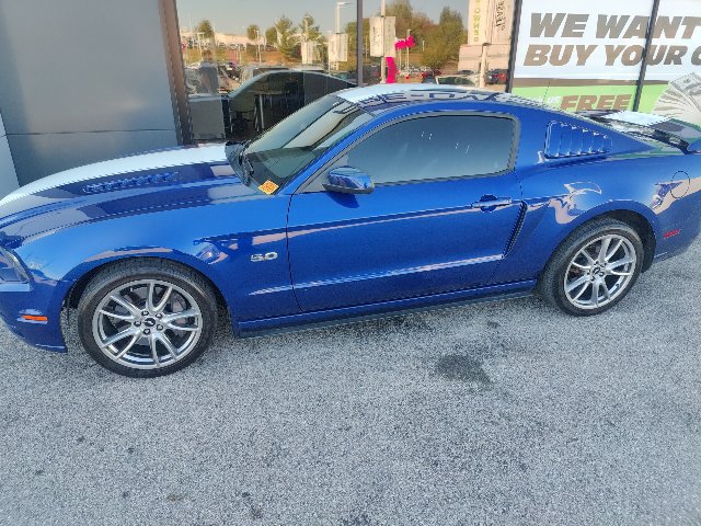 Used 2013 Ford Mustang GT Premium w/ Electronics Pkg RWD image 8