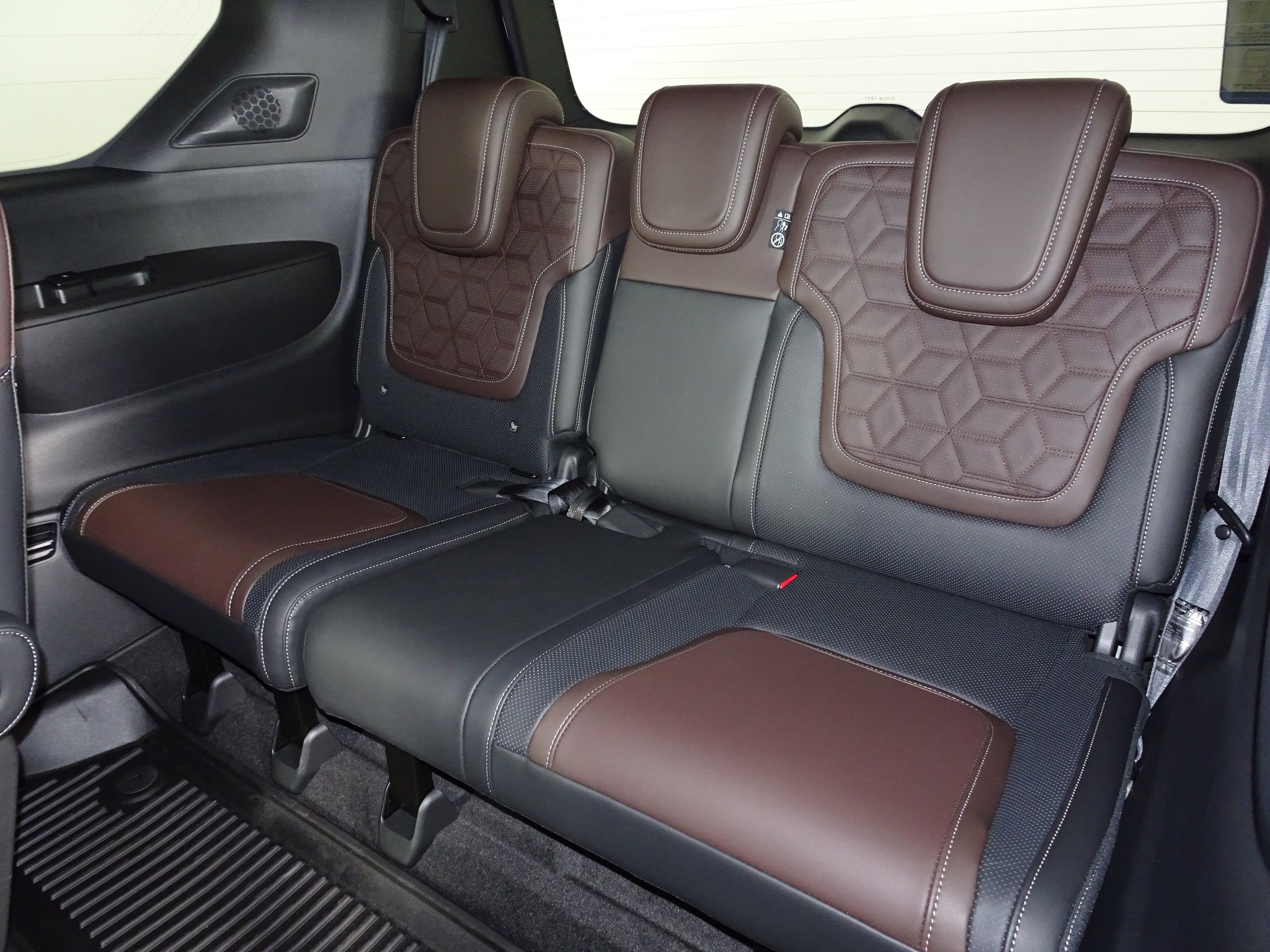 New 2026 Nissan Armada Platinum image 11