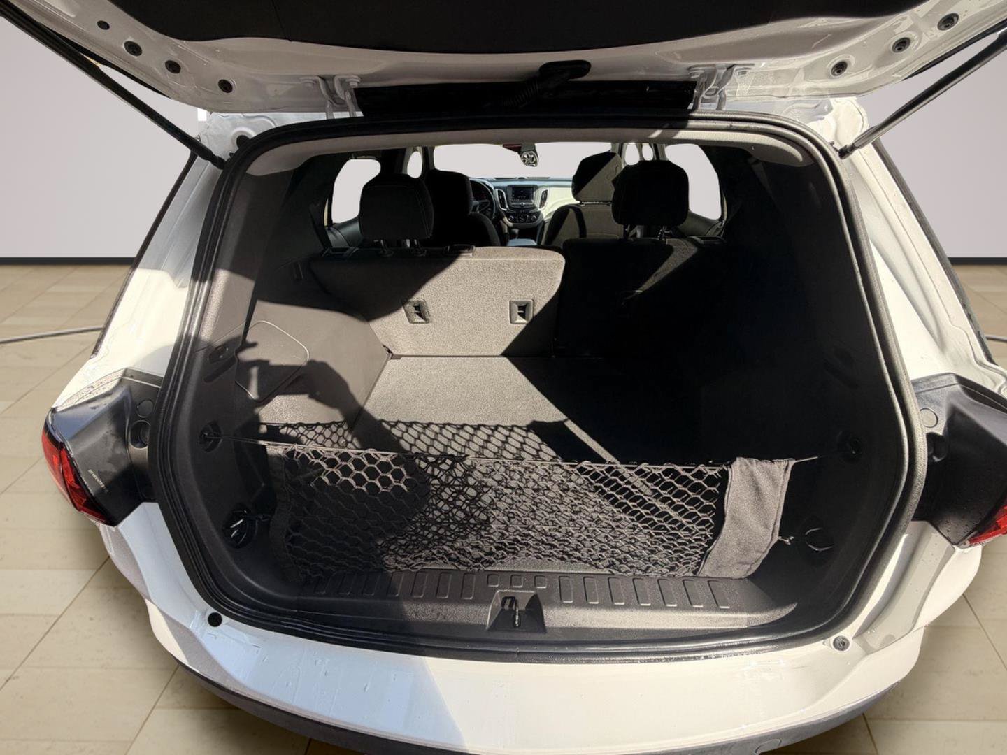 Used 2024 Chevrolet Equinox LS w/ LS Convenience Package FWD image 16