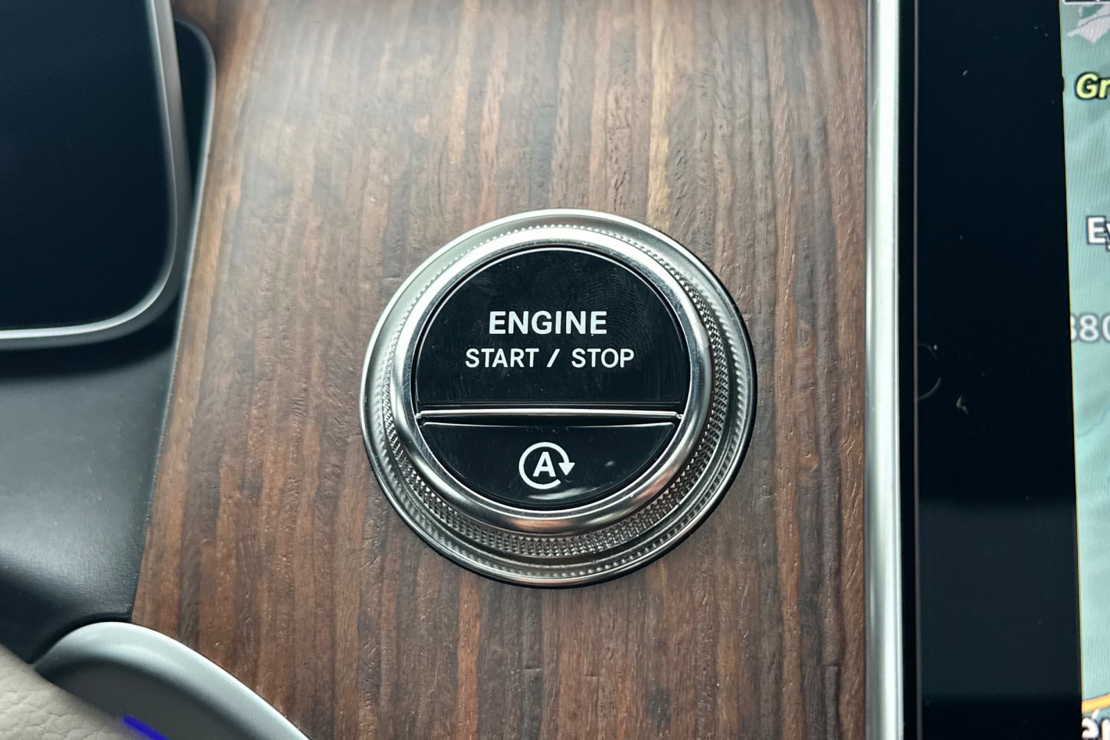 New 2026 Mercedes-Benz GLC 300 4MATIC image 23