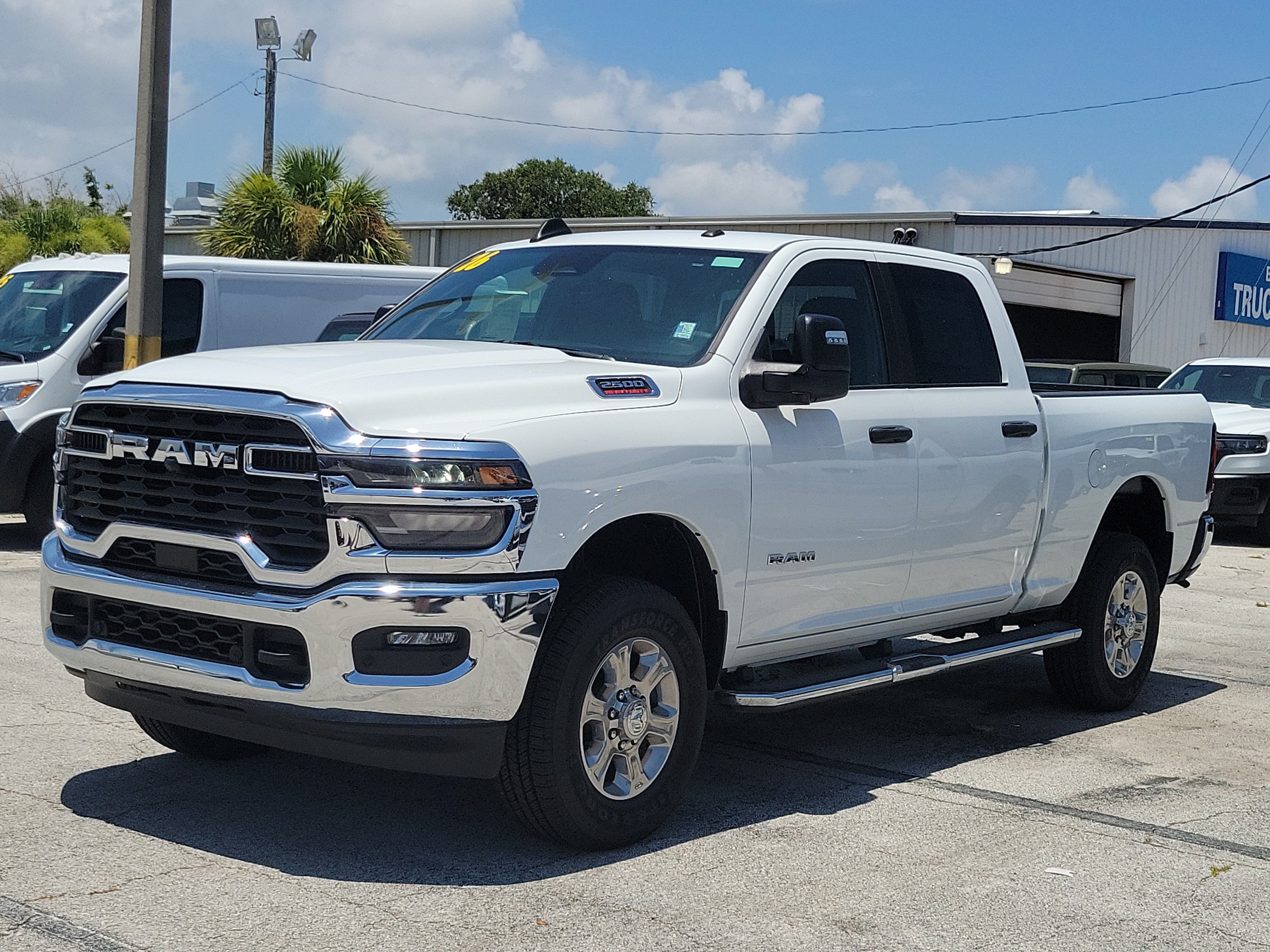 Used 2026 RAM 2500 Big Horn AWD/4WD image 2