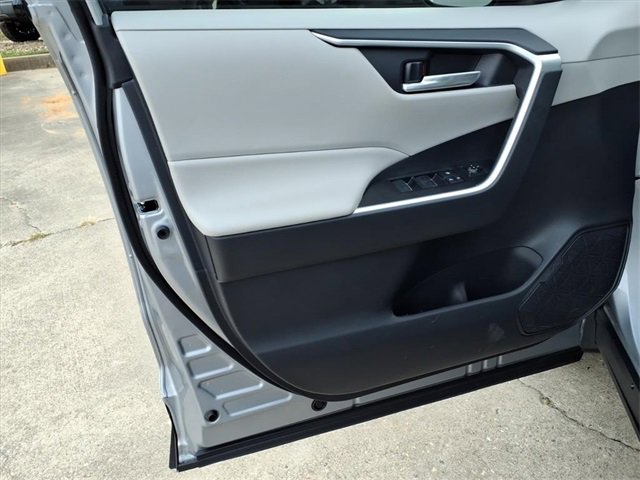Certified 2025 Toyota RAV4 XLE Premium image 19