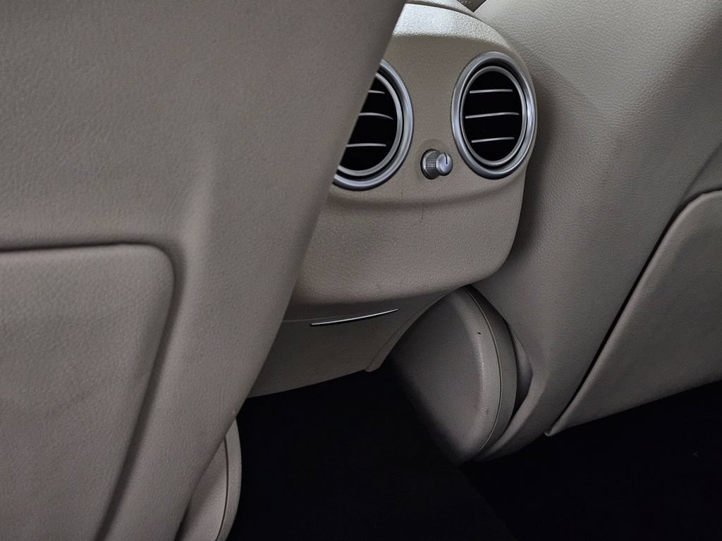 Used 2019 Mercedes-Benz E 300 w/ Premium 1 Package image 24