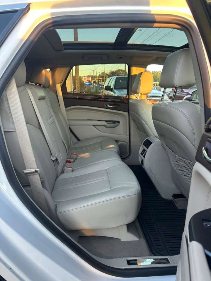 Used 2015 Cadillac SRX Luxury w/ Driver Awareness Package AWD/4WD image 19