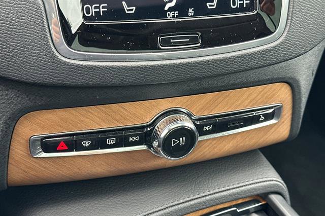 Certified 2021 Volvo XC90 T8 Inscription Expression w/ Protection Package Premier image 24