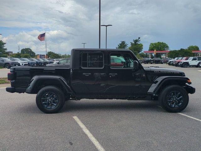 New 2026 Jeep Gladiator Sport AWD/4WD image 3