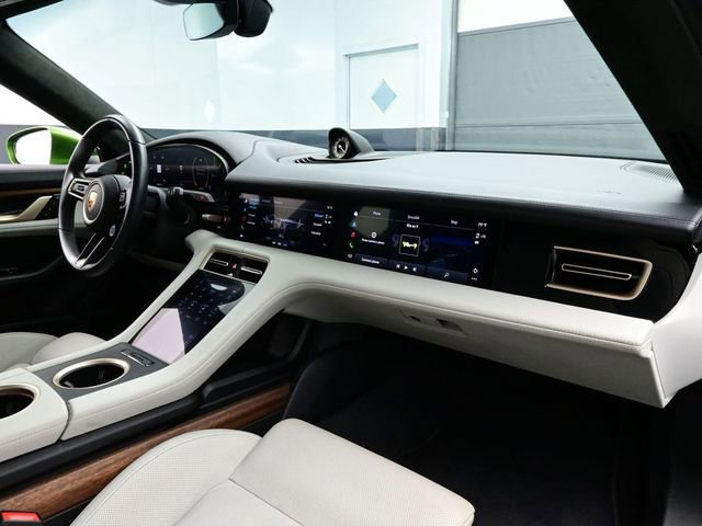 Certified 2022 Porsche Taycan GTS image 19