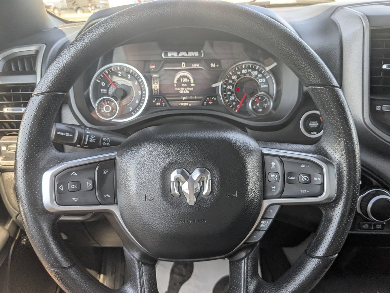 Used 2025 RAM 1500 Warlock AWD/4WD image 18