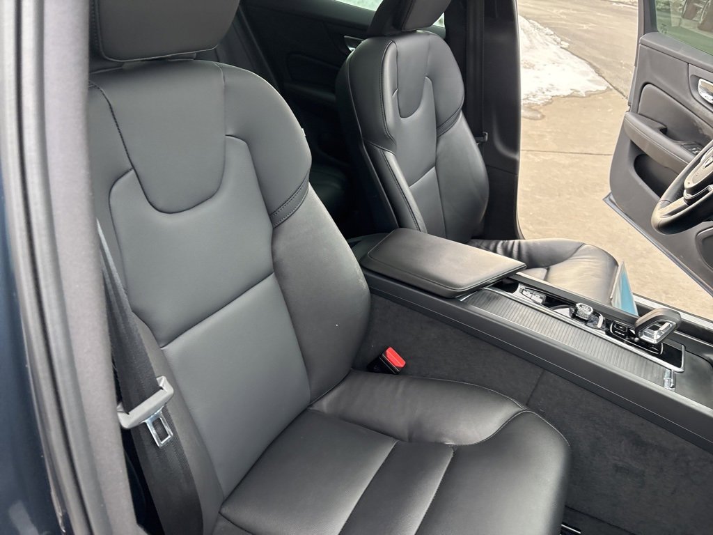 Certified 2023 Volvo S60 B5 Core w/ Climate Package image 32