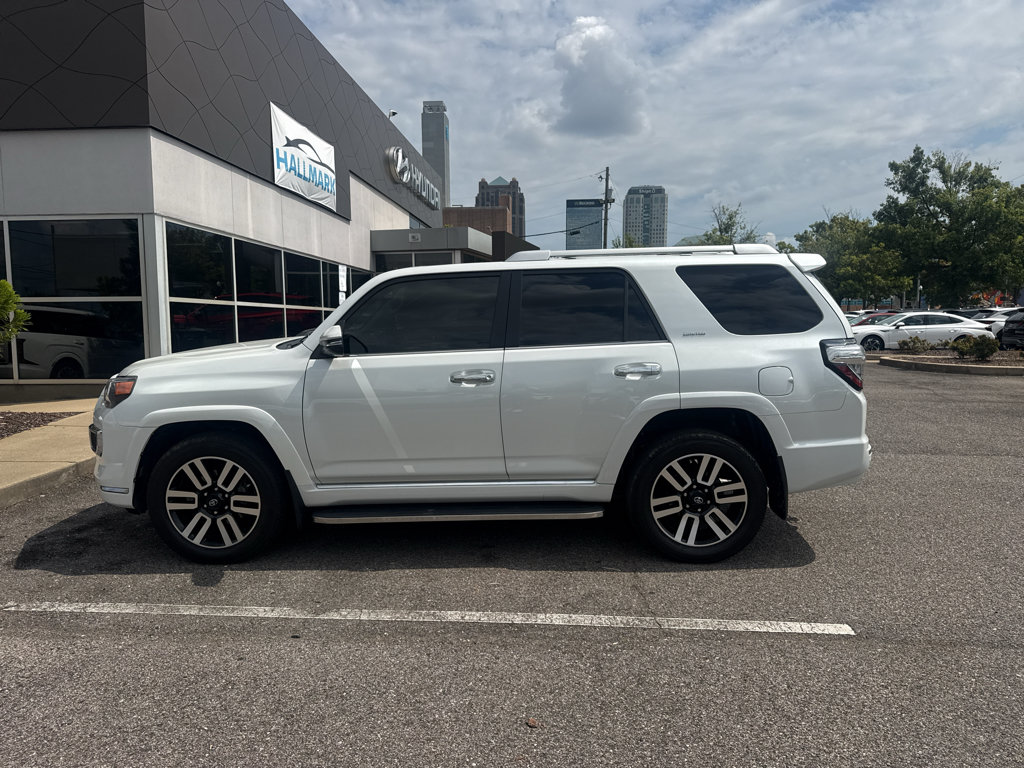 Used 2024 Toyota 4Runner Limited AWD/4WD image 8