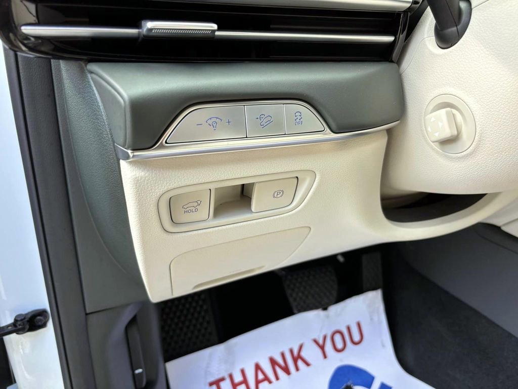 Used 2025 Genesis GV80 3.5T image 14