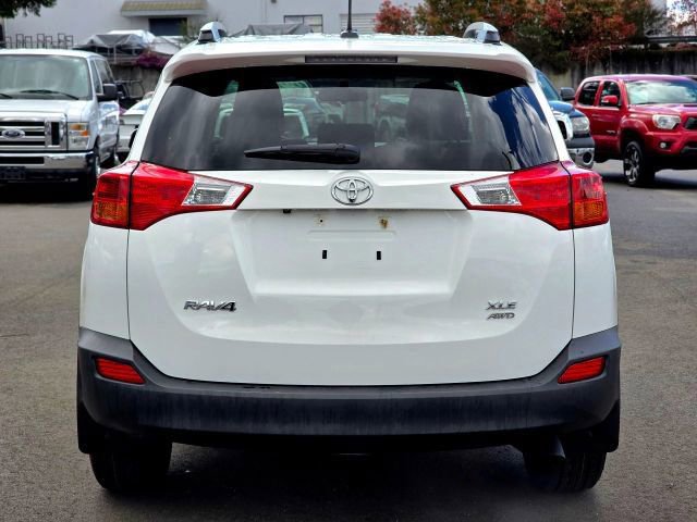 Used 2015 Toyota RAV4 XLE AWD/4WD image 6