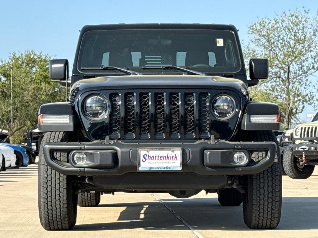 Used 2023 Jeep Gladiator Mojave AWD/4WD image 2