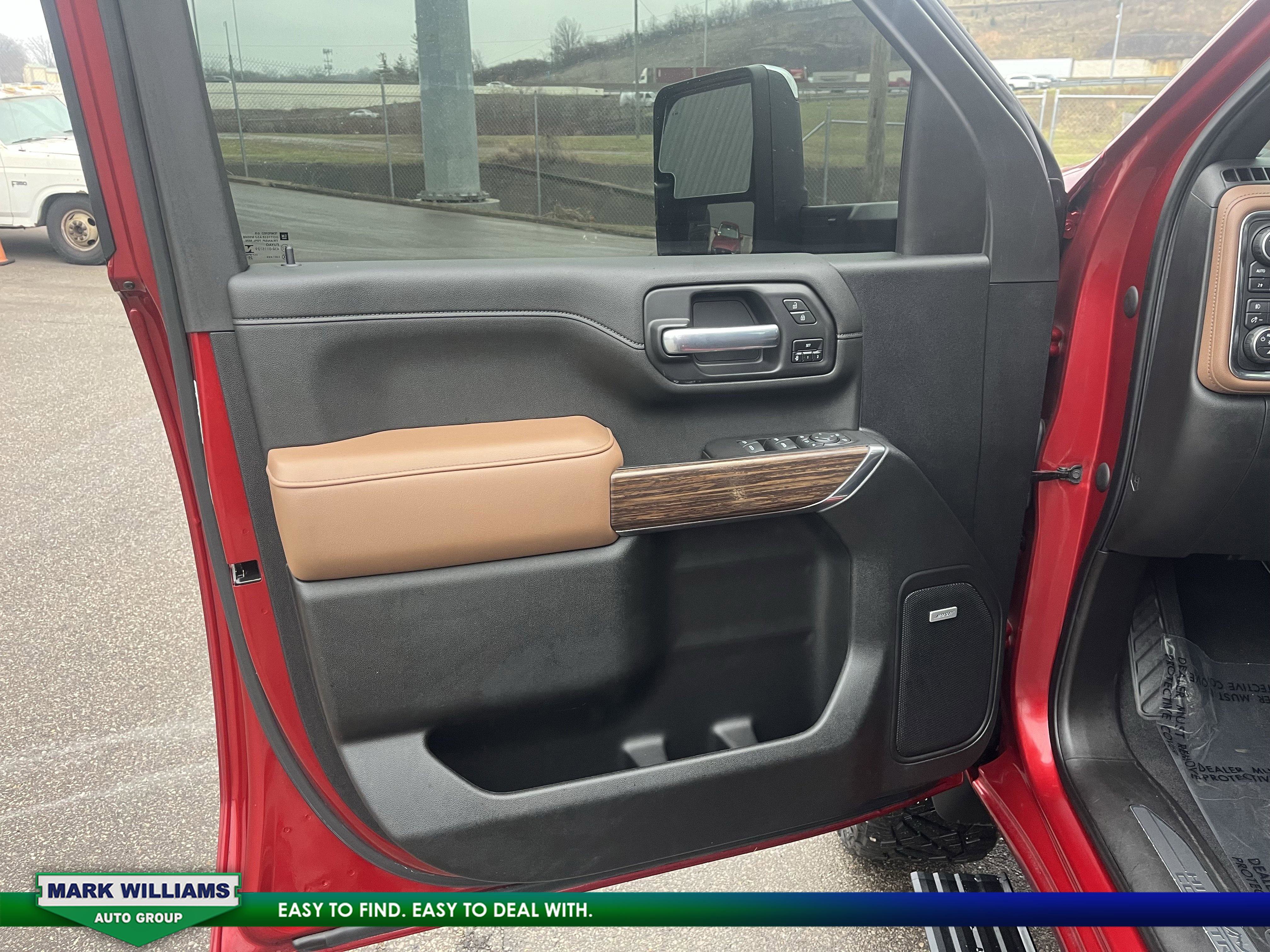 Used 2021 Chevrolet Silverado 2500 High Country w/ Z71 Off-Road Package image 12