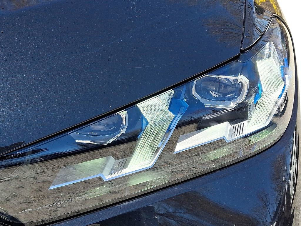 Used 2024 BMW X5 xDrive40i w/ M Sport Package image 10
