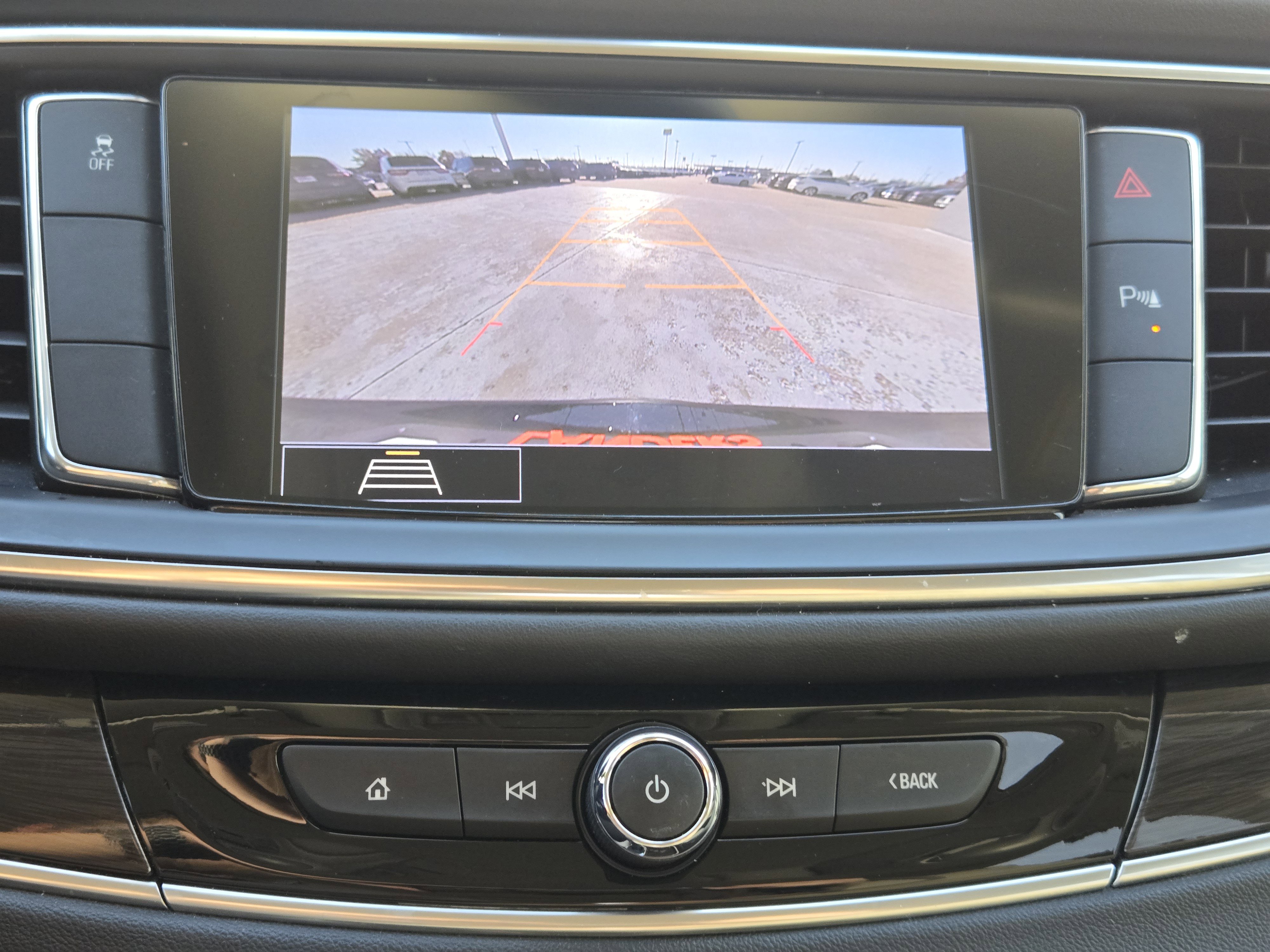 Used 2020 Buick Enclave Essence w/ Sport Touring Edition image 20