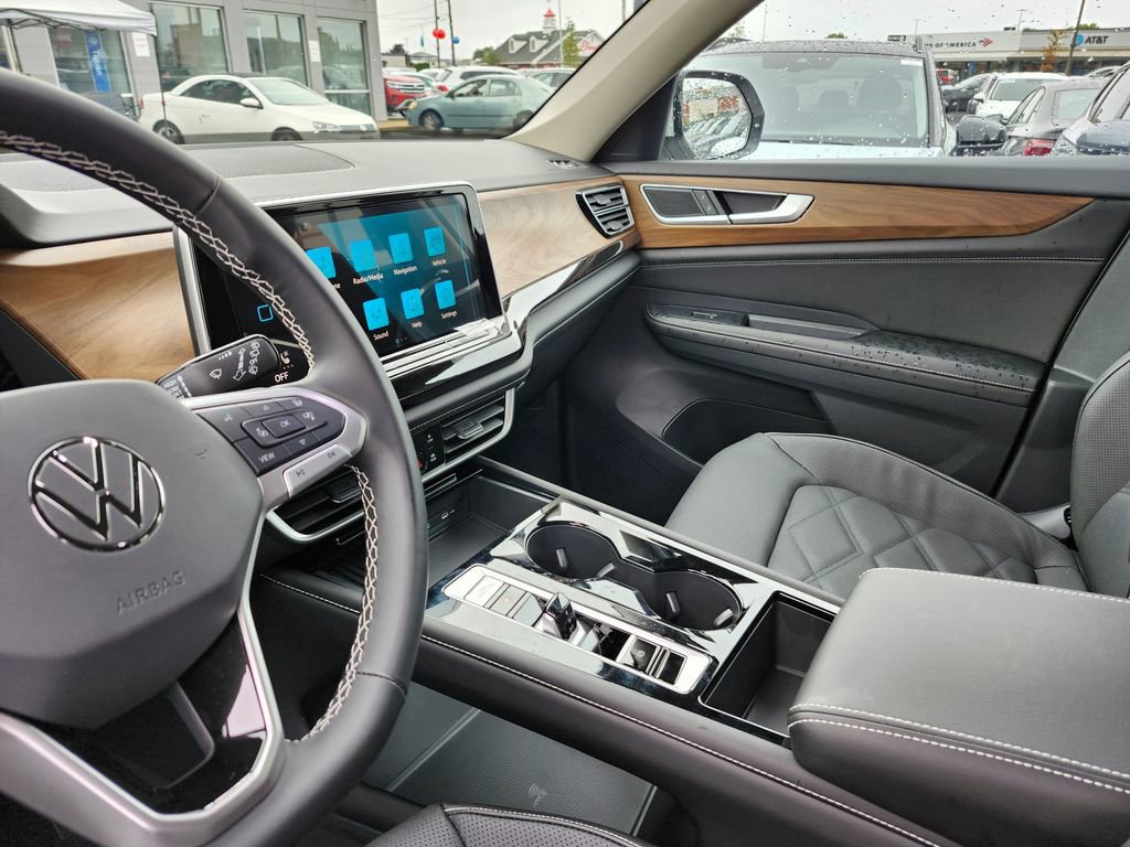 New 2026 Volkswagen Atlas SE image 7