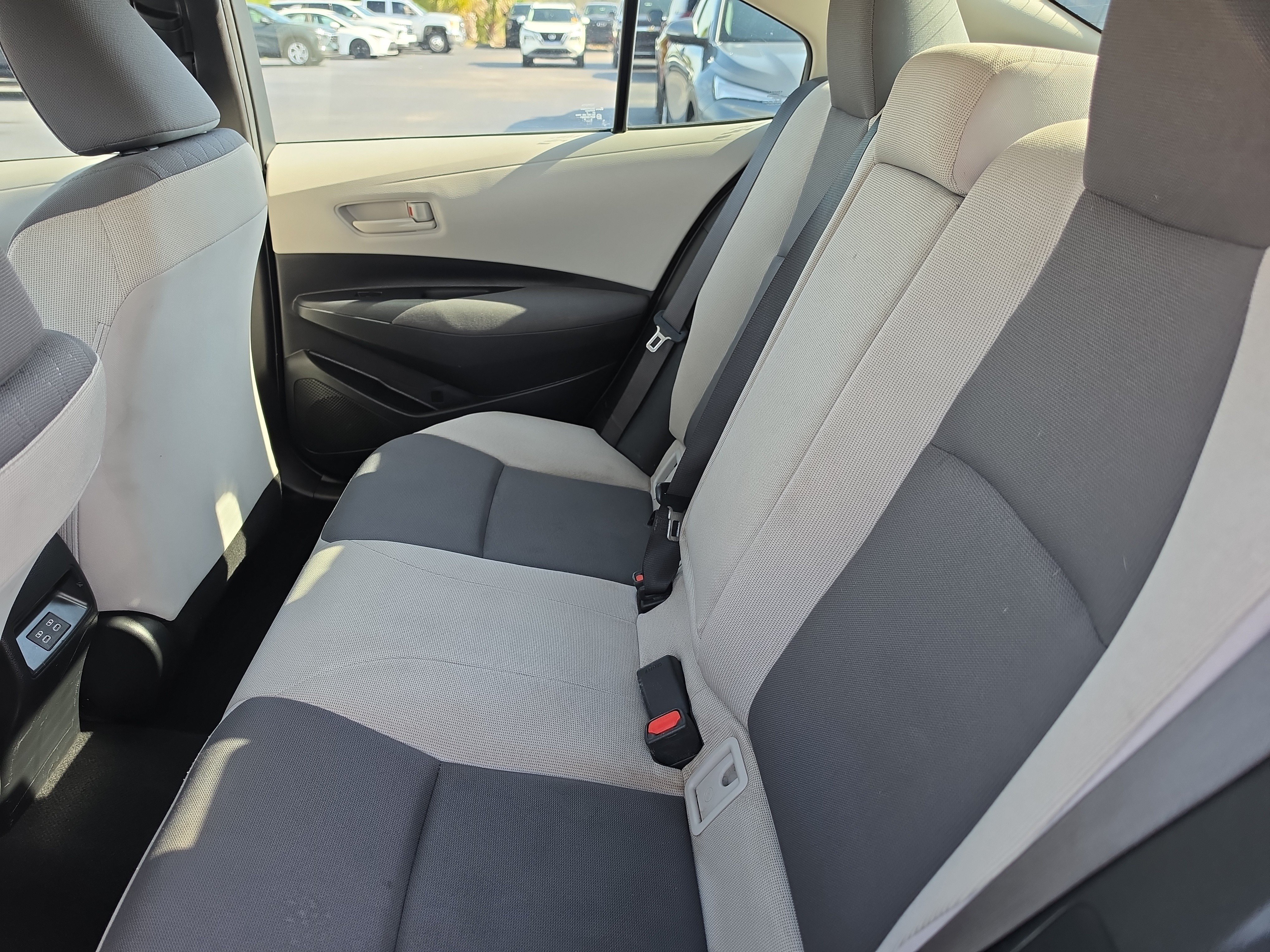 Used 2024 Toyota Corolla LE FWD image 13